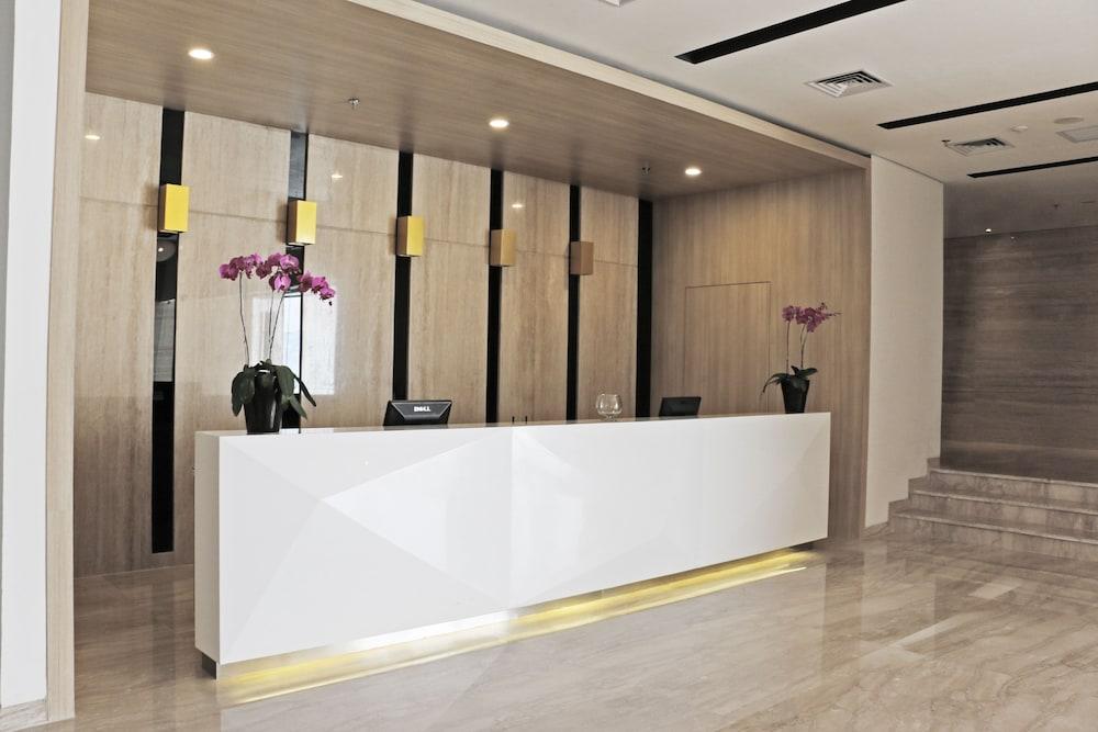 Hotel Santika Mega City Bekasi Exterior foto